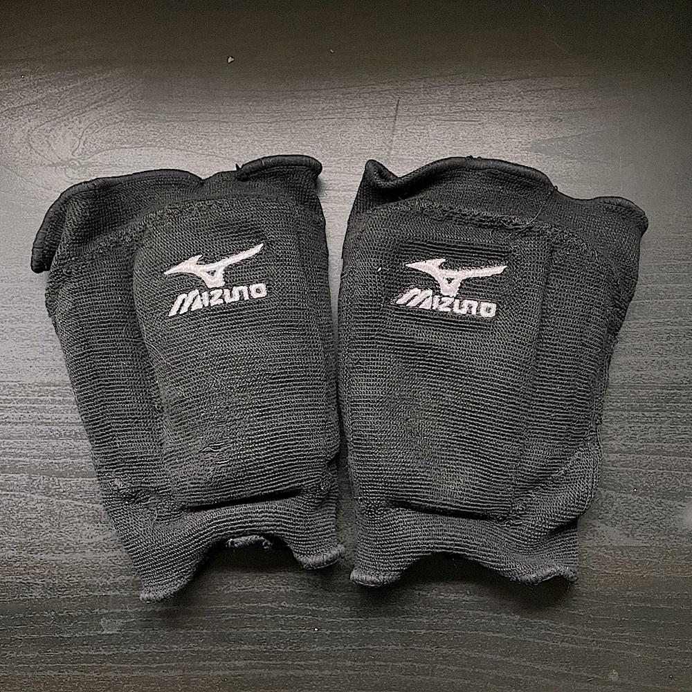 Mizuno Volleyball Kneepads